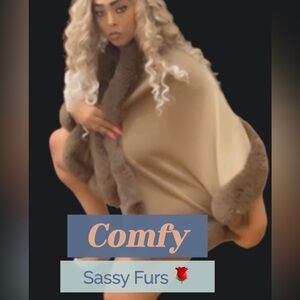 #Beautiful #Elegant #Cozy #FurShawl 🤎